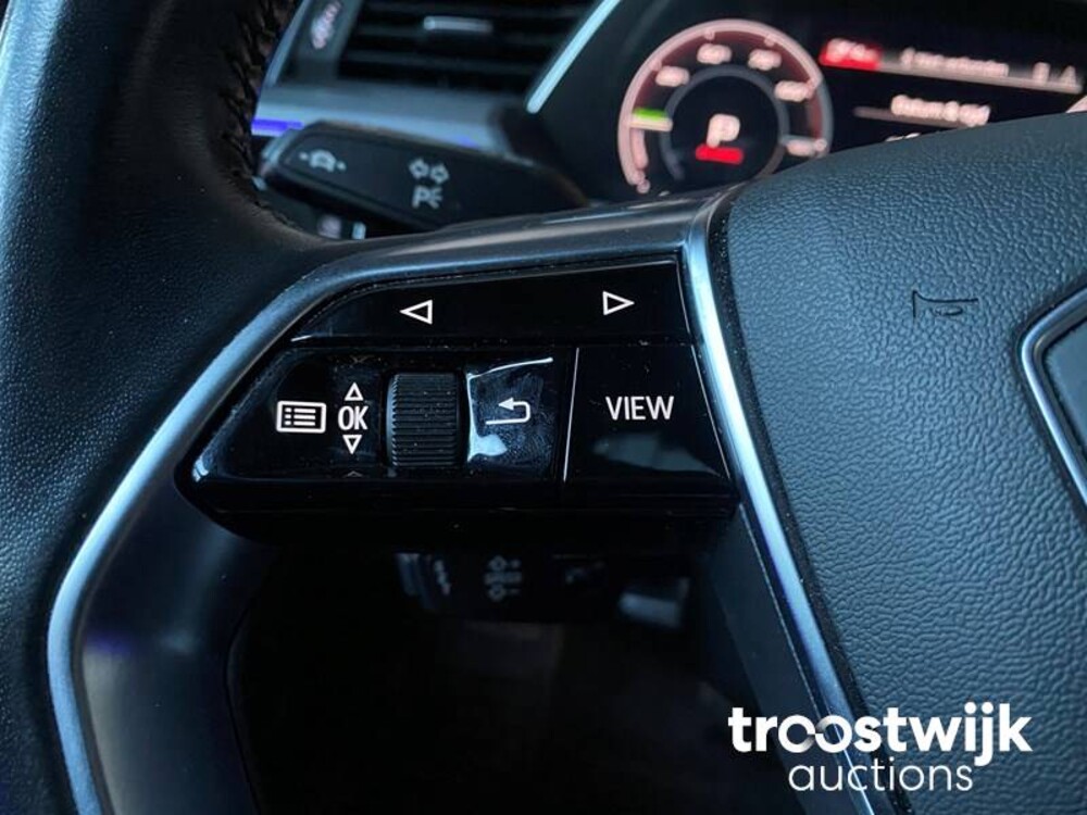 Audi e-tron EDITION ONE 55 Quattro Advanced 95 kWh 215pk 2018 -Orig NL-, XH-842-D