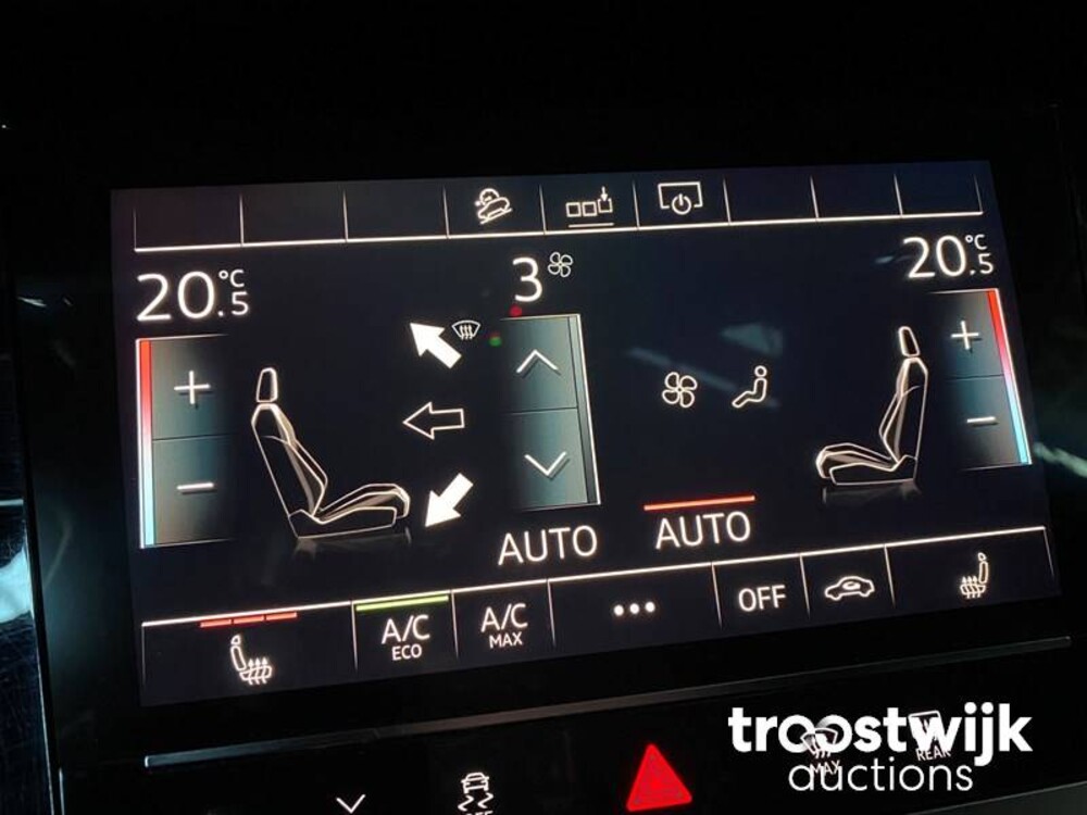 Audi e-tron EDITION ONE 55 Quattro Advanced 95 kWh 215pk 2018 -Orig NL-, XH-842-D