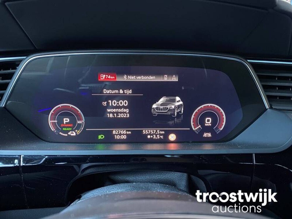 Audi e-tron EDITION ONE 55 Quattro Advanced 95 kWh 215pk 2018 -Orig NL-, XH-842-D