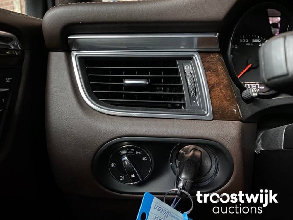 Porsche Macan S 3.0 V6 340pk 2014, K-288-NP