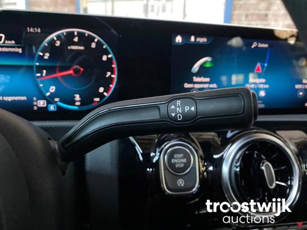 Mercedes-Benz A180 Business Solution AMG Night Upgrade A-Klasse 136pk 2019, XS-253-H