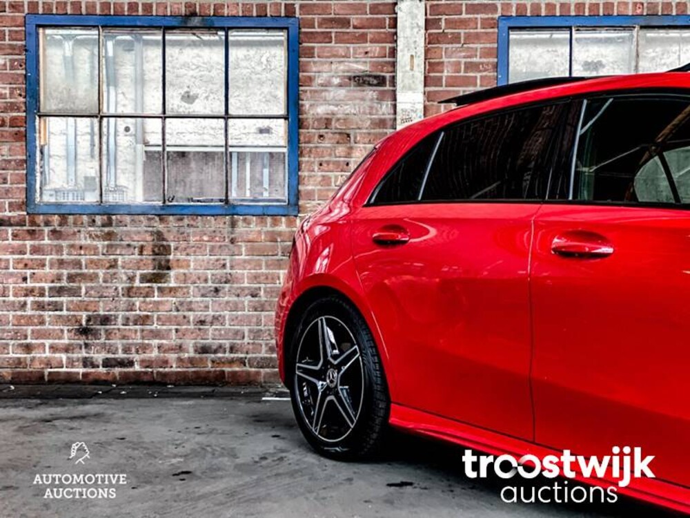 Mercedes-Benz A180 Business Solution AMG Night Upgrade A-Klasse 136pk 2019, XS-253-H