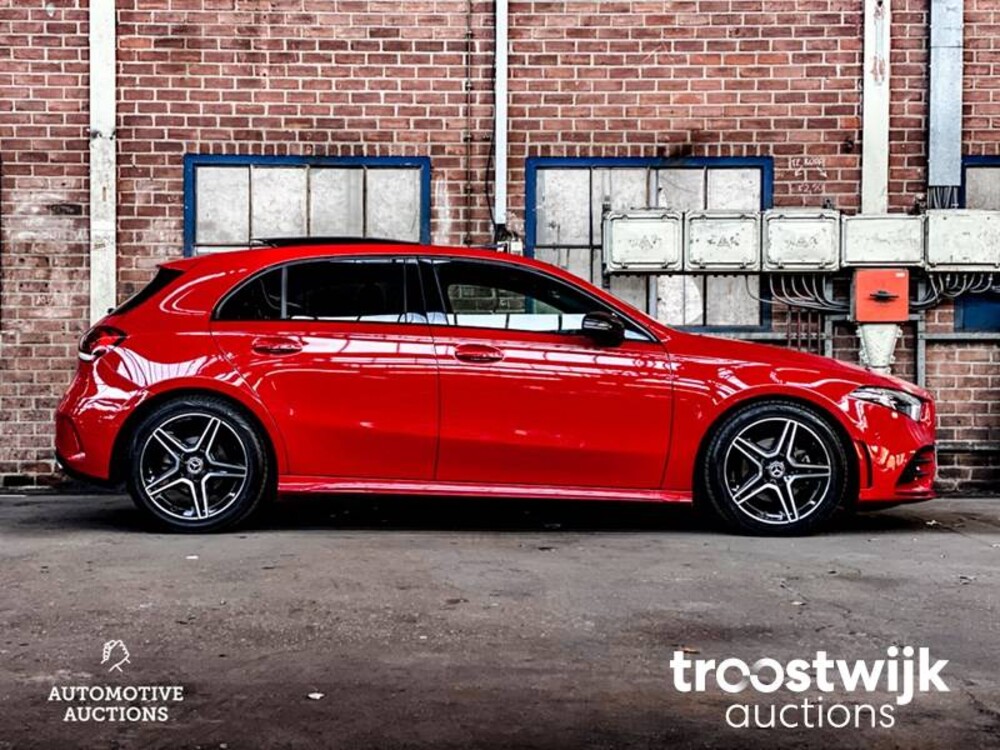 Mercedes-Benz A180 Business Solution AMG Night Upgrade A-Klasse 136pk 2019, XS-253-H