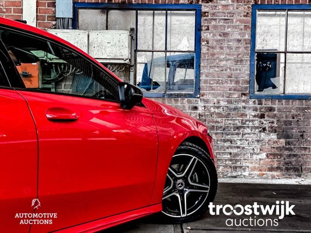 Mercedes-Benz A180 Business Solution AMG Night Upgrade A-Klasse 136pk 2019, XS-253-H