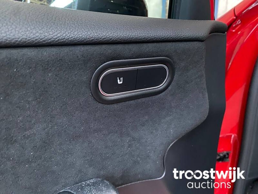 Mercedes-Benz A180 Business Solution AMG Night Upgrade A-Klasse 136pk 2019, XS-253-H