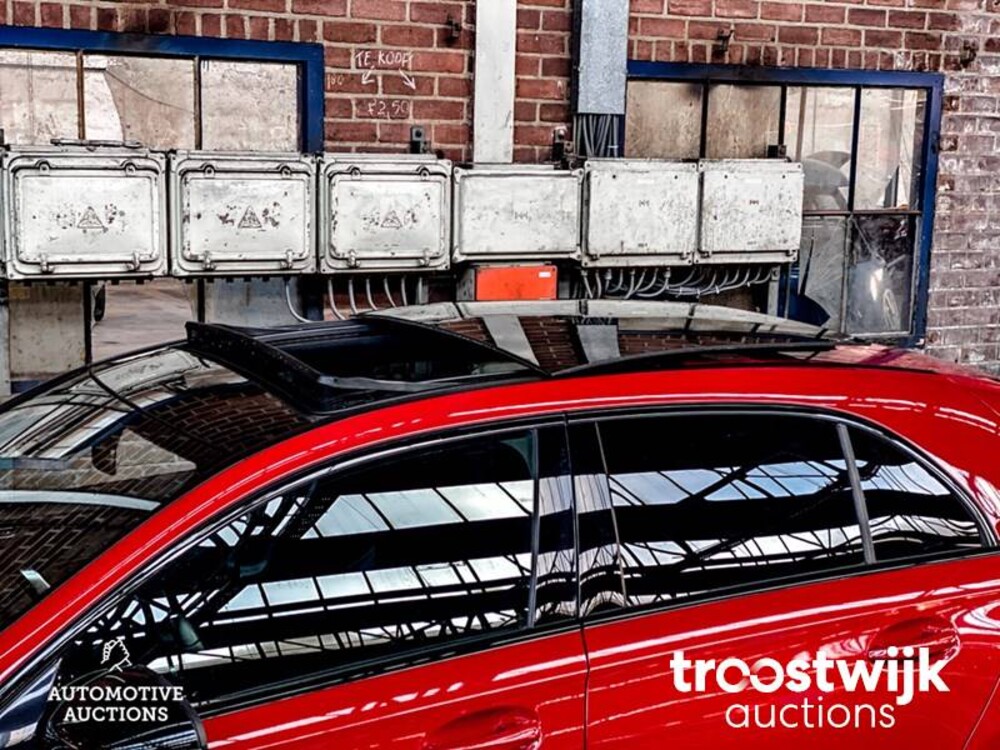 Mercedes-Benz A180 Business Solution AMG Night Upgrade A-Klasse 136pk 2019, XS-253-H