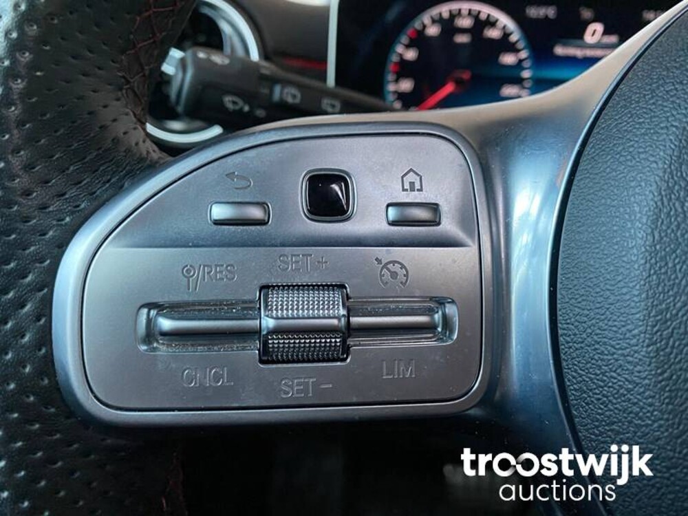 Mercedes-Benz A180 Business Solution AMG Night Upgrade A-Klasse 136pk 2019, XS-253-H