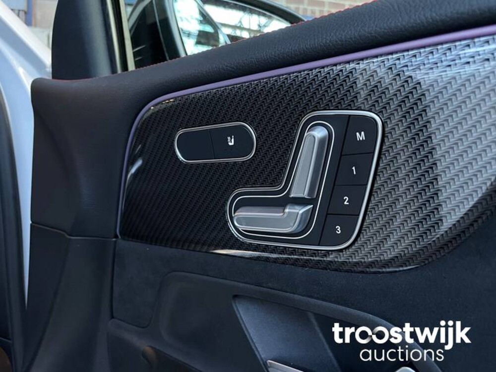 Mercedes-Benz GLB200 AMG Business Solution GLB-Klasse 163pk 2020 -Orig. NL-, K-837-BD