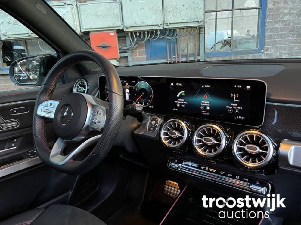 Mercedes-Benz GLB200 AMG Business Solution GLB-Klasse 163pk 2020 -Orig. NL-, K-837-BD