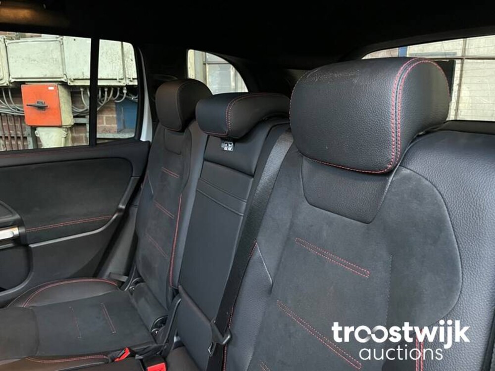 Mercedes-Benz GLB200 AMG Business Solution GLB-Klasse 163pk 2020 -Orig. NL-, K-837-BD