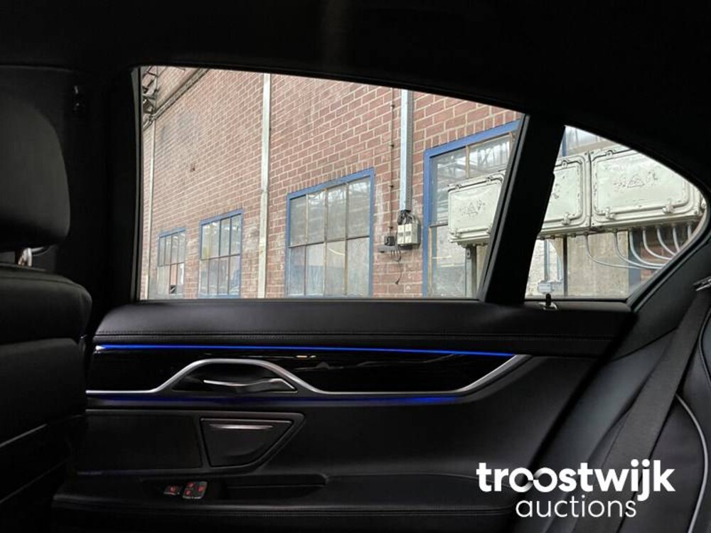 BMW 740e iPerformance High Executive 326pk 2016 7-serie, ND-647-F