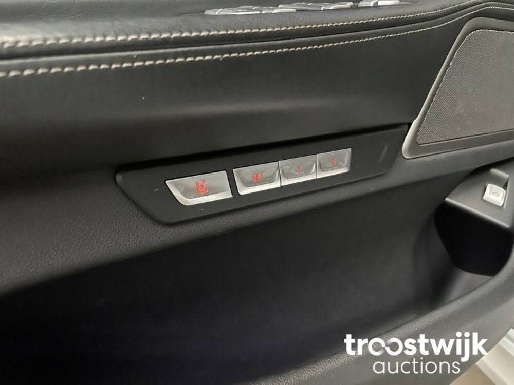 BMW 740e iPerformance High Executive 326pk 2016 7-serie, ND-647-F