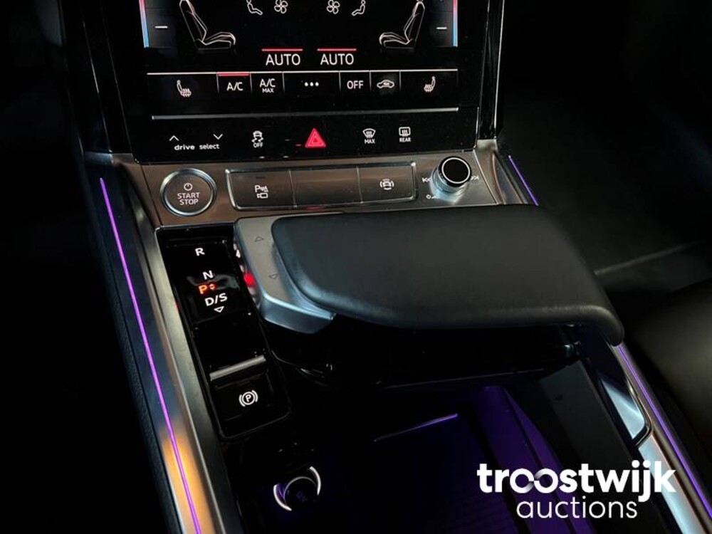 Audi e-tron 55 quattro advanced Pro Line Plus 95 kWh 361pk 2019, H-883-XZ