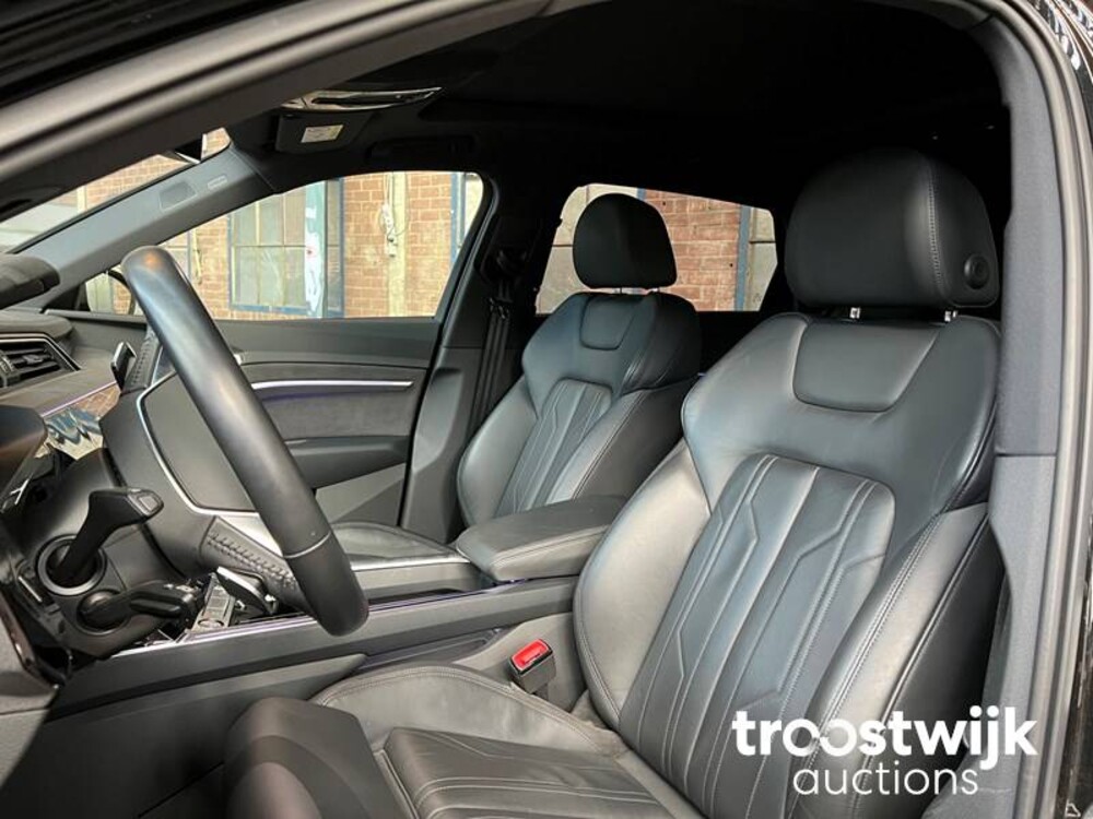 Audi e-tron 55 quattro advanced Pro Line Plus 95 kWh 361pk 2019, H-883-XZ