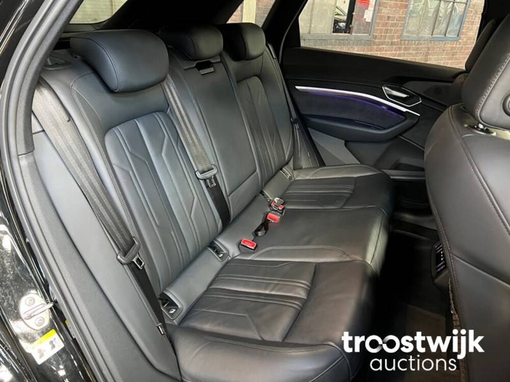 Audi e-tron 55 quattro advanced Pro Line Plus 95 kWh 361pk 2019, H-883-XZ