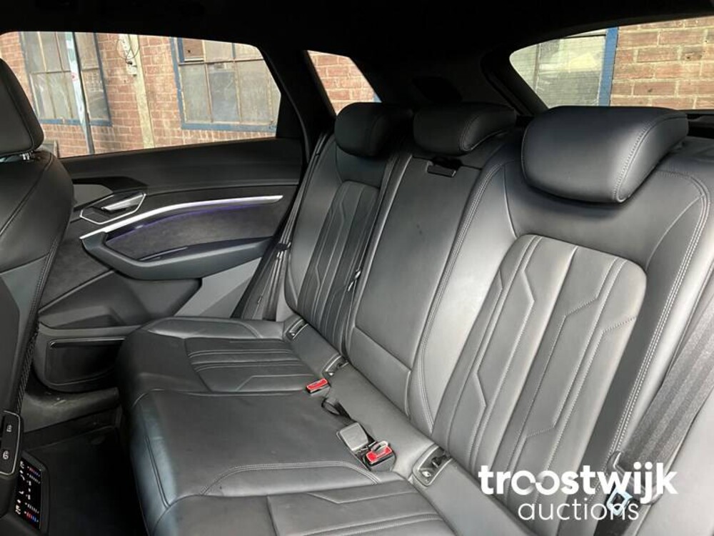 Audi e-tron 55 quattro advanced Pro Line Plus 95 kWh 361pk 2019, H-883-XZ