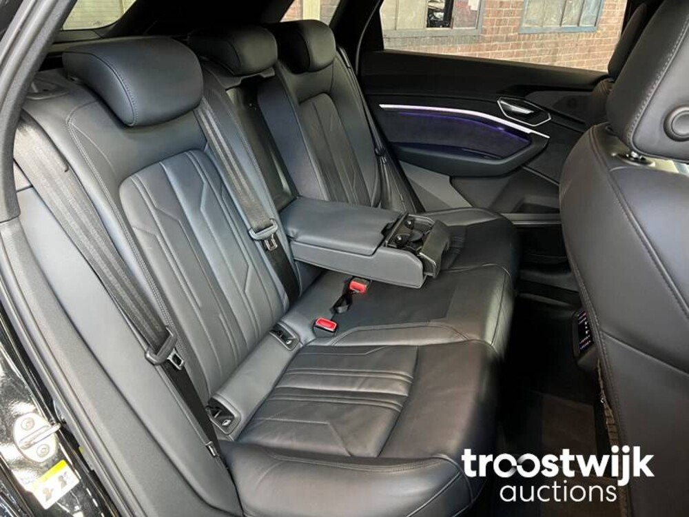 Audi e-tron 55 quattro advanced Pro Line Plus 95 kWh 361pk 2019, H-883-XZ