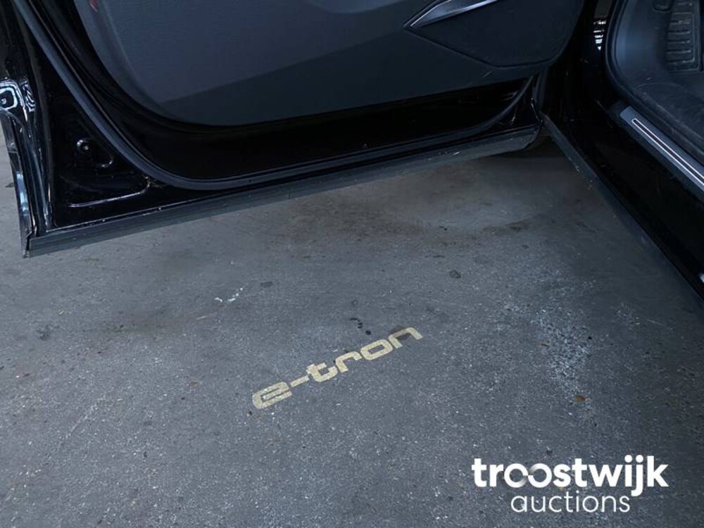 Audi e-tron 55 quattro advanced Pro Line Plus 95 kWh 361pk 2019, H-883-XZ