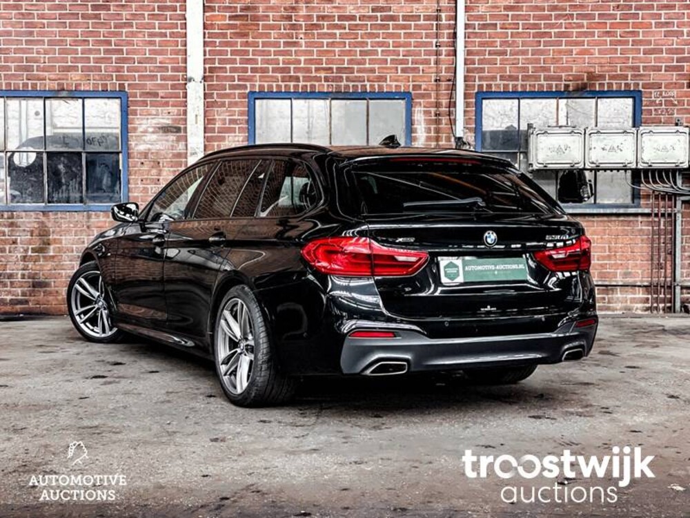 BMW 530d Touring M-Sport xDrive High Executive 5-serie 265pk 2017, TZ-429-L