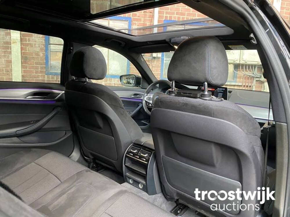 BMW 530d Touring M-Sport xDrive High Executive 5-serie 265pk 2017, TZ-429-L