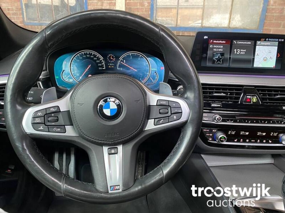 BMW 530d Touring M-Sport xDrive High Executive 5-serie 265pk 2017, TZ-429-L