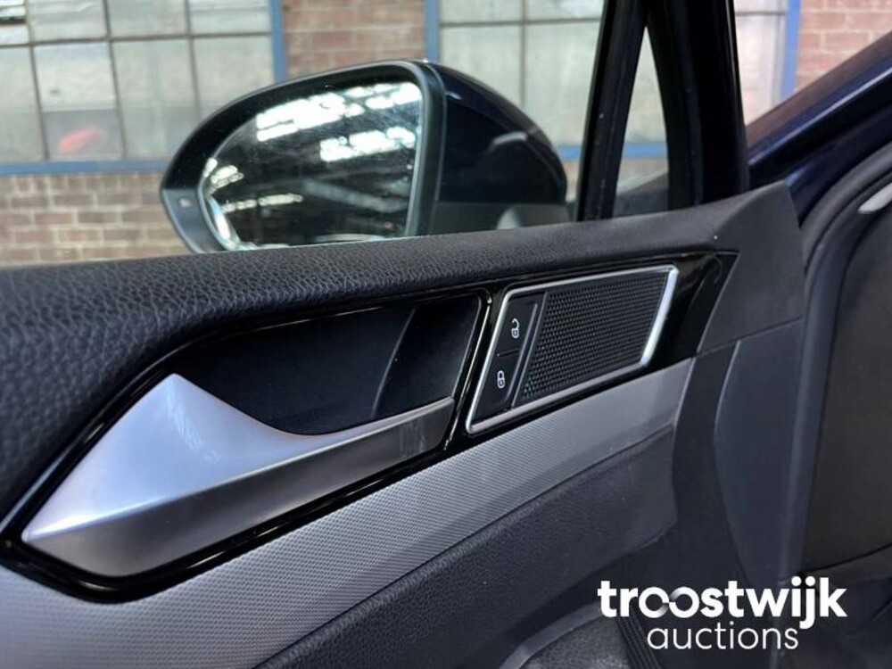 Volkswagen Passat Variant 1.4 TSI ACT Comfortline 150pk 2014 -Orig. NL-, 6-ZJK-37