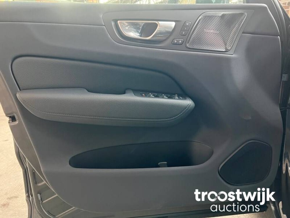 Volvo XC60 2.0 B4 Inscription 197pk 2022, R-656-JB -Fabrieksgarantie-