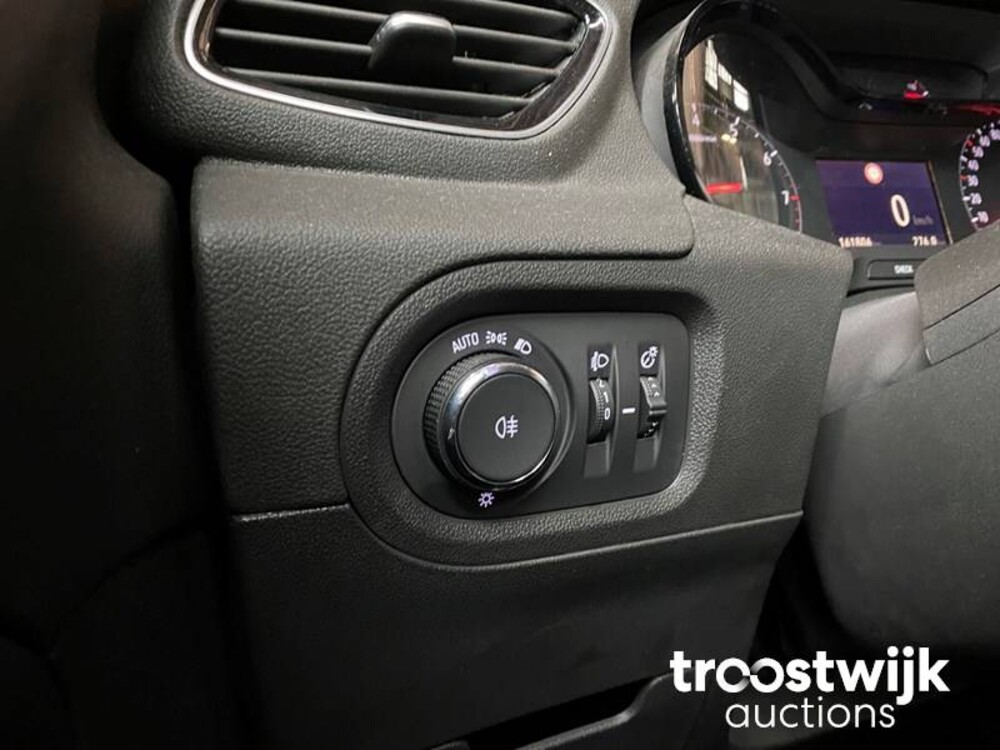 Opel Grandland X 1.2 Turbo Business + 131pk 2019, XZ-133-K