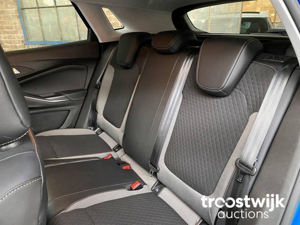 Opel Grandland X 1.2 Turbo Business + 131pk 2019, XZ-133-K