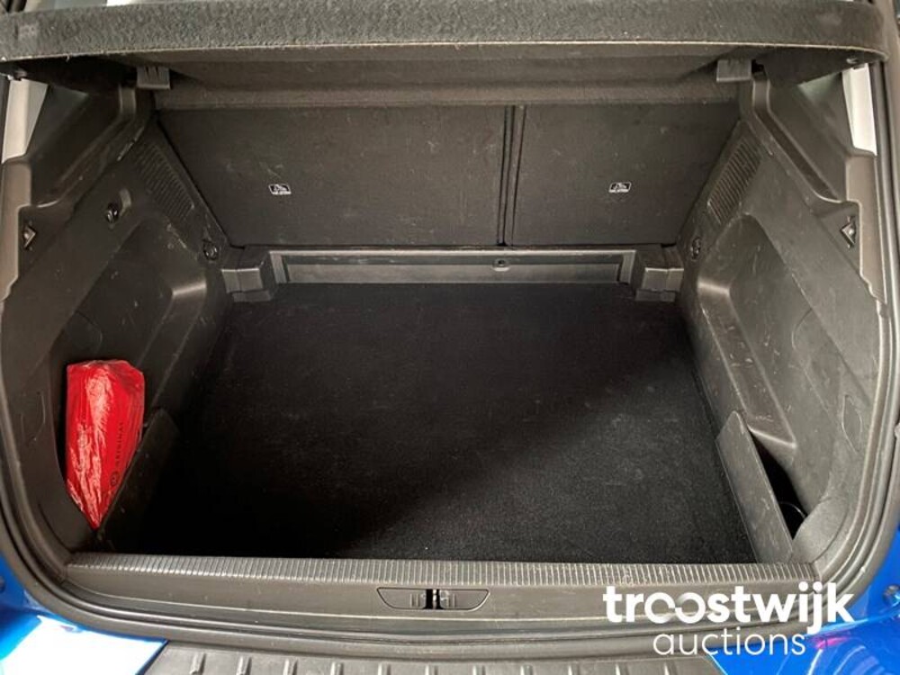 Opel Grandland X 1.2 Turbo Business + 131pk 2019, XZ-133-K