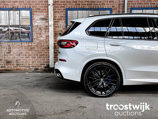 BMW X5 M50d xDrive 3.0 V6 NIEUW-MODEL 400pk 2019