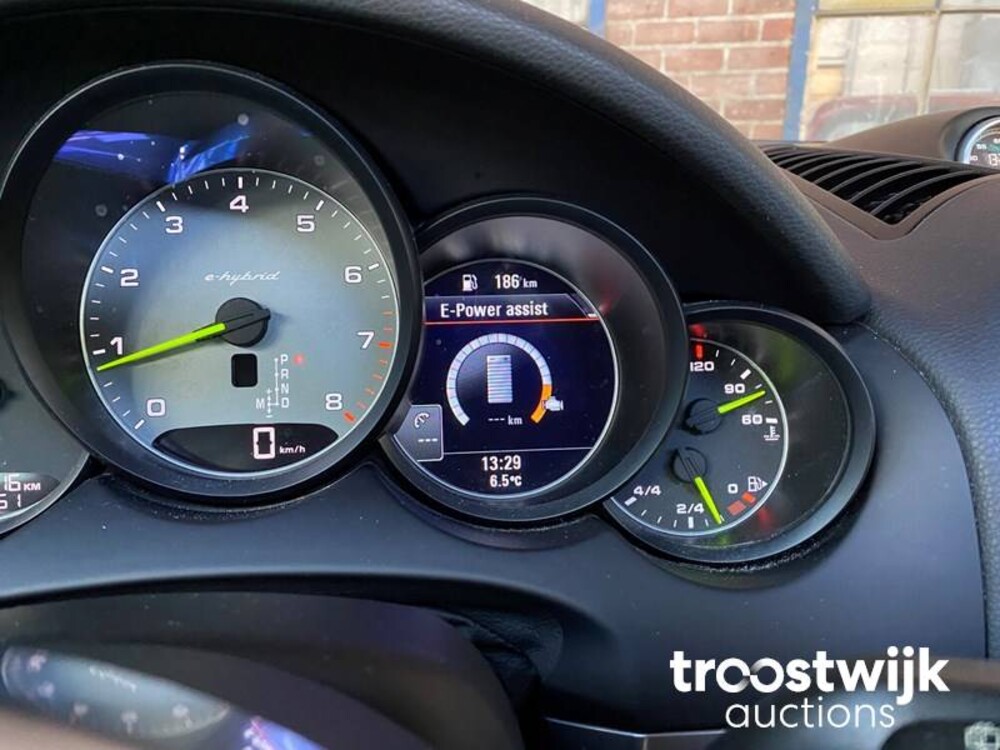 Porsche Cayenne S E-Hybrid 3.0 SportChrono 333pk 2015, ZV-689-T