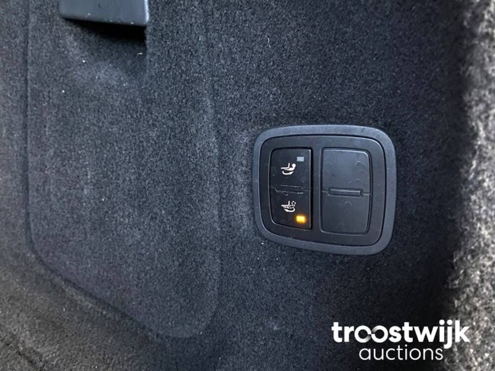 Porsche Cayenne S E-Hybrid 3.0 SportChrono 333pk 2015, ZV-689-T