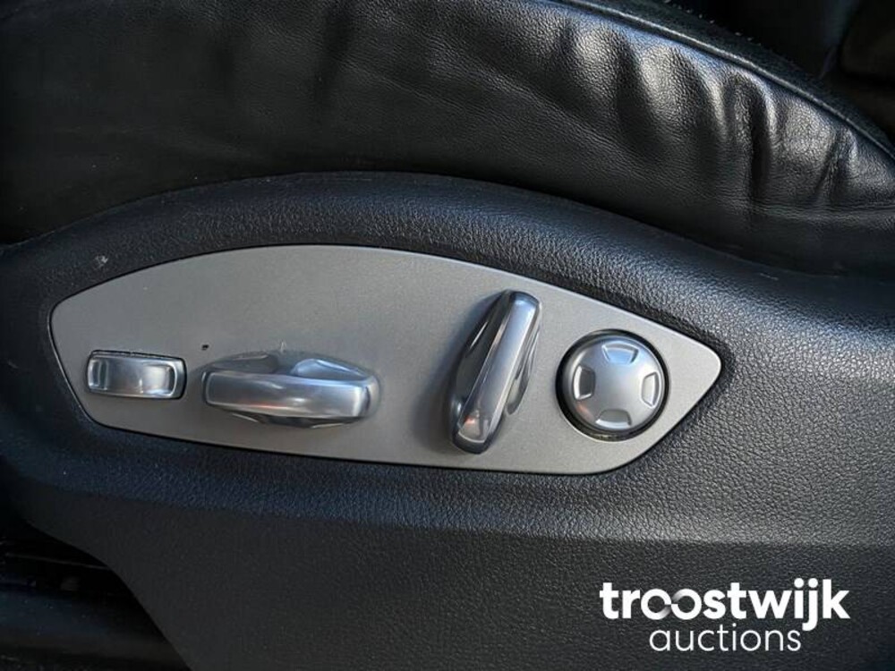 Porsche Cayenne S E-Hybrid 3.0 SportChrono 333pk 2015, ZV-689-T