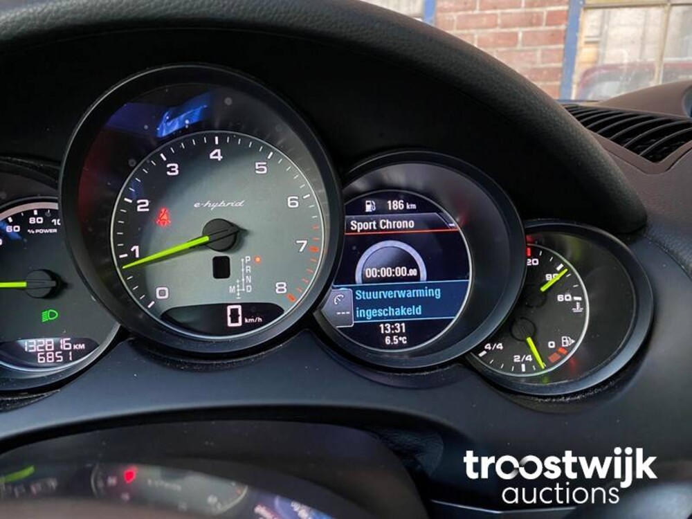 Porsche Cayenne S E-Hybrid 3.0 SportChrono 333pk 2015, ZV-689-T