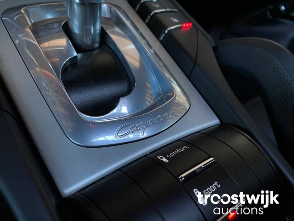 Porsche Cayenne S E-Hybrid 3.0 SportChrono 333pk 2015, ZV-689-T