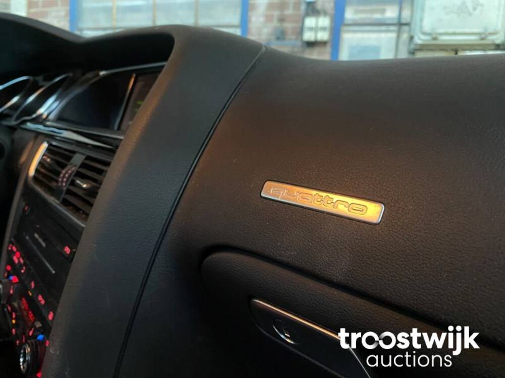 Audi RS5 Coupe 4.2 FSI Quattro 450pk 2012, 4-KVH-74