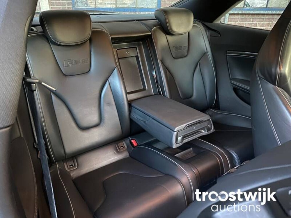 Audi RS5 Coupe 4.2 FSI Quattro 450pk 2012, 4-KVH-74