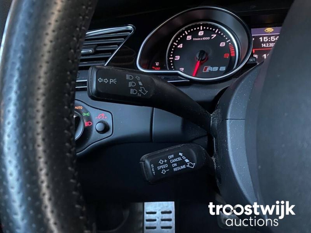 Audi RS5 Coupe 4.2 FSI Quattro 450pk 2012, 4-KVH-74