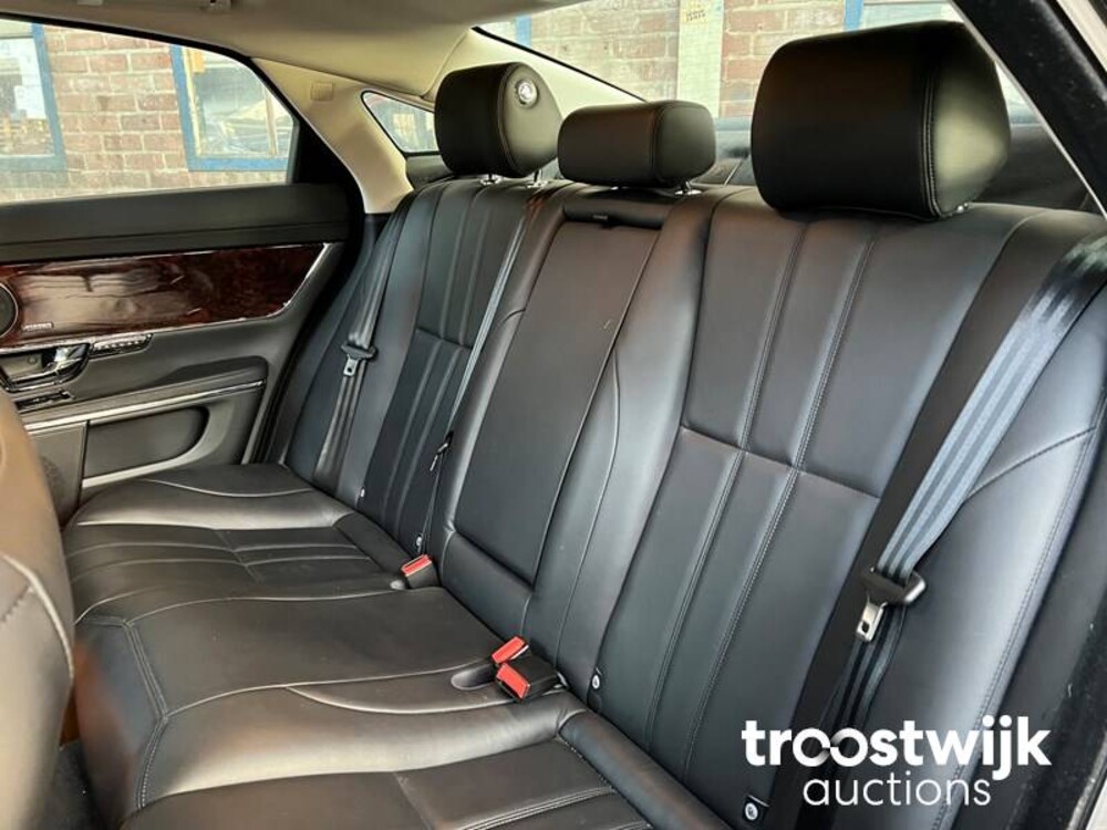 Jaguar XJ 3.0 V6 SC Premium Luxury 340pk 2013 -Orig. NL-, 9-SZK-73