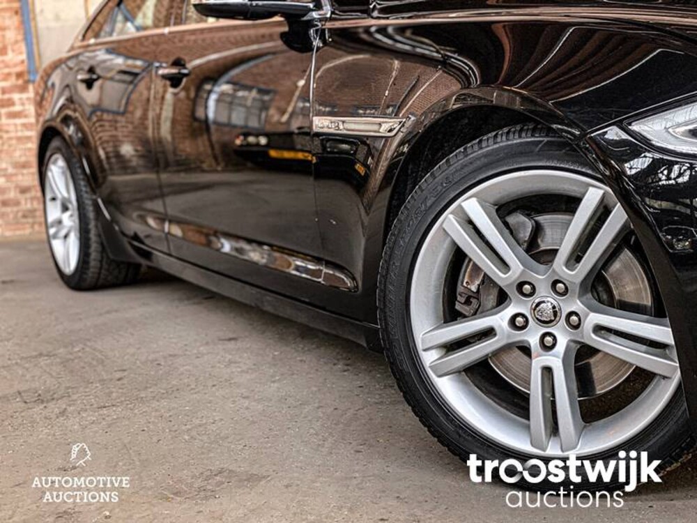 Jaguar XJ 3.0 V6 SC Premium Luxury 340pk 2013 -Orig. NL-, 9-SZK-73