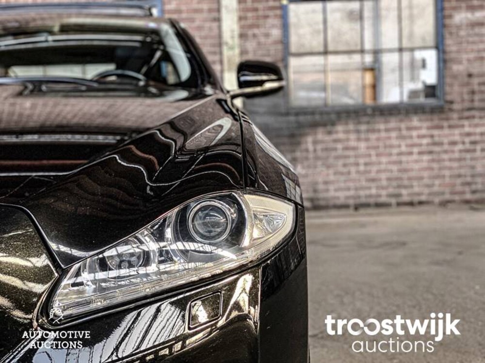 Jaguar XJ 3.0 V6 SC Premium Luxury 340pk 2013 -Orig. NL-, 9-SZK-73