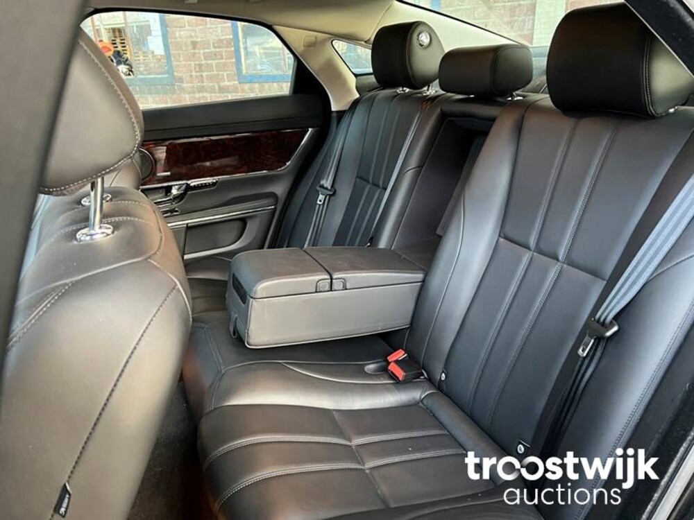 Jaguar XJ 3.0 V6 SC Premium Luxury 340pk 2013 -Orig. NL-, 9-SZK-73