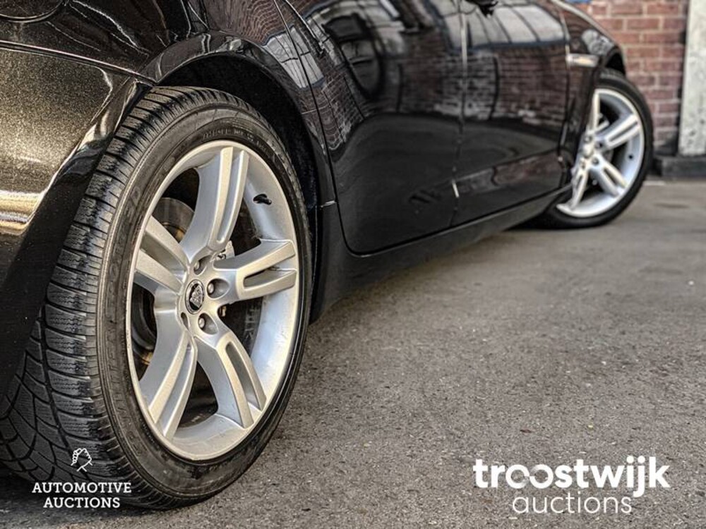 Jaguar XJ 3.0 V6 SC Premium Luxury 340pk 2013 -Orig. NL-, 9-SZK-73