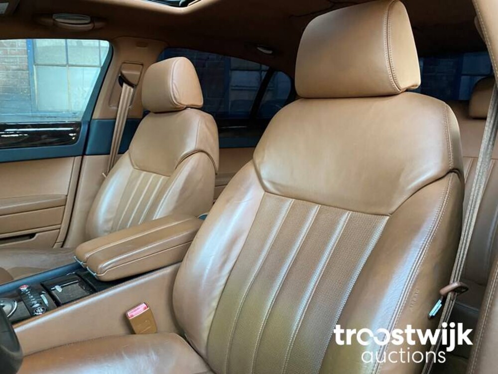 Bentley Flying Spur 6.0 W12 Bentley Continental Flying Spur 6.0 W12 560pk 2006 -Youngtimer-