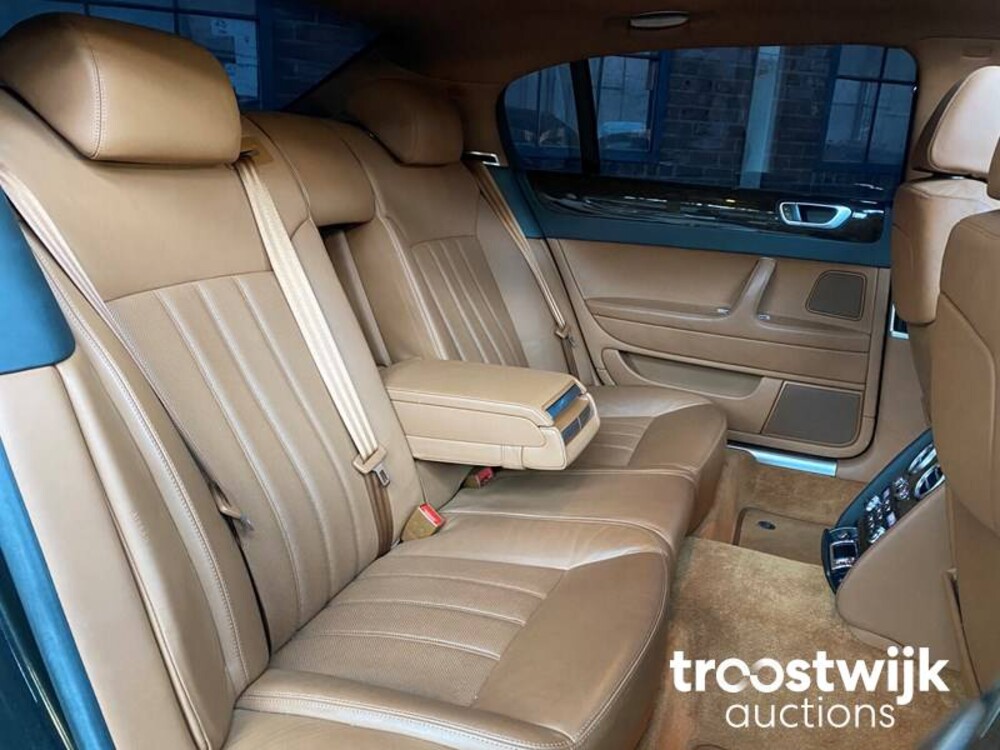 Bentley Flying Spur 6.0 W12 Bentley Continental Flying Spur 6.0 W12 560pk 2006 -Youngtimer-