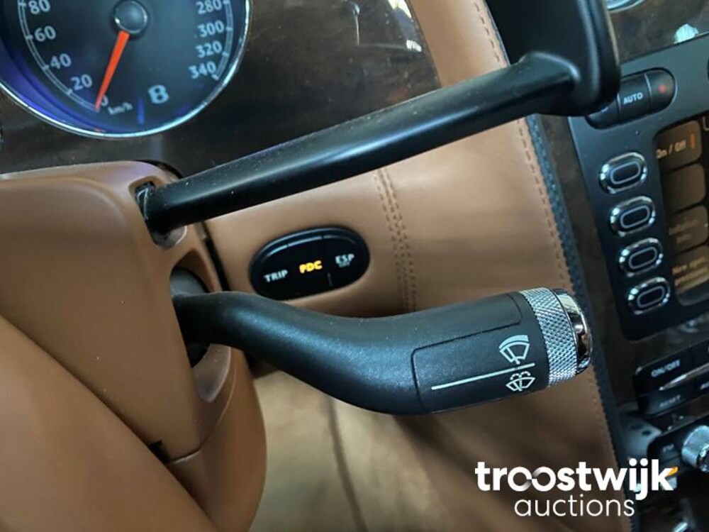 Bentley Flying Spur 6.0 W12 Bentley Continental Flying Spur 6.0 W12 560pk 2006 -Youngtimer-