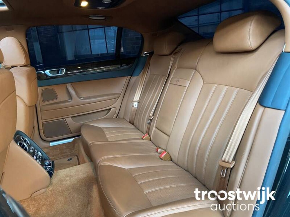 Bentley Flying Spur 6.0 W12 Bentley Continental Flying Spur 6.0 W12 560pk 2006 -Youngtimer-