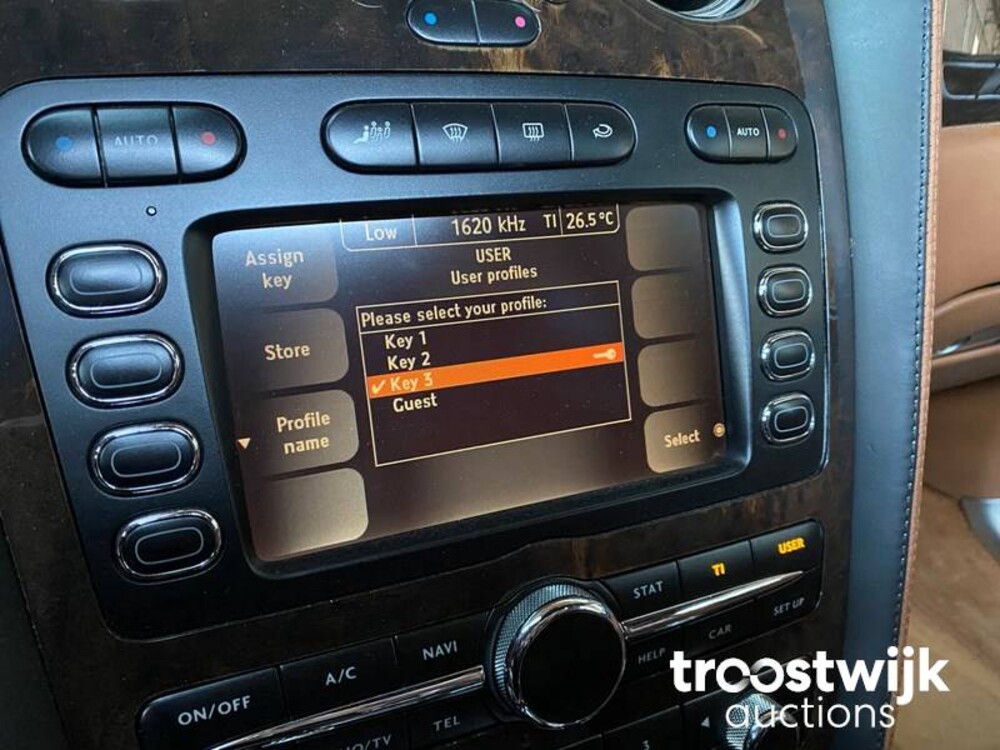 Bentley Flying Spur 6.0 W12 Bentley Continental Flying Spur 6.0 W12 560pk 2006 -Youngtimer-