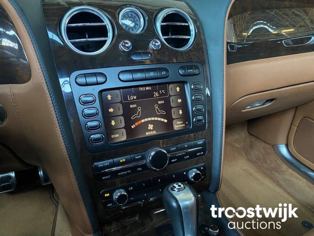 Bentley Flying Spur 6.0 W12 Bentley Continental Flying Spur 6.0 W12 560pk 2006 -Youngtimer-